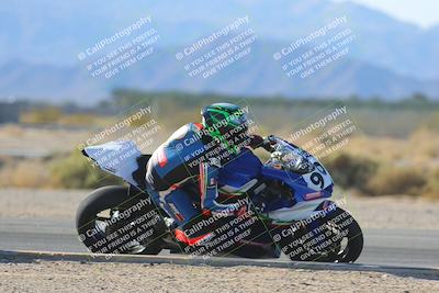 media/Mar-23-2025-CVMA (Sun) [[674f32b282]]/Race 17-Formula Middleweight (HOLESHOT)/